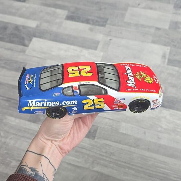 Diecast marines.com #25 Car - Picture 1 of 1